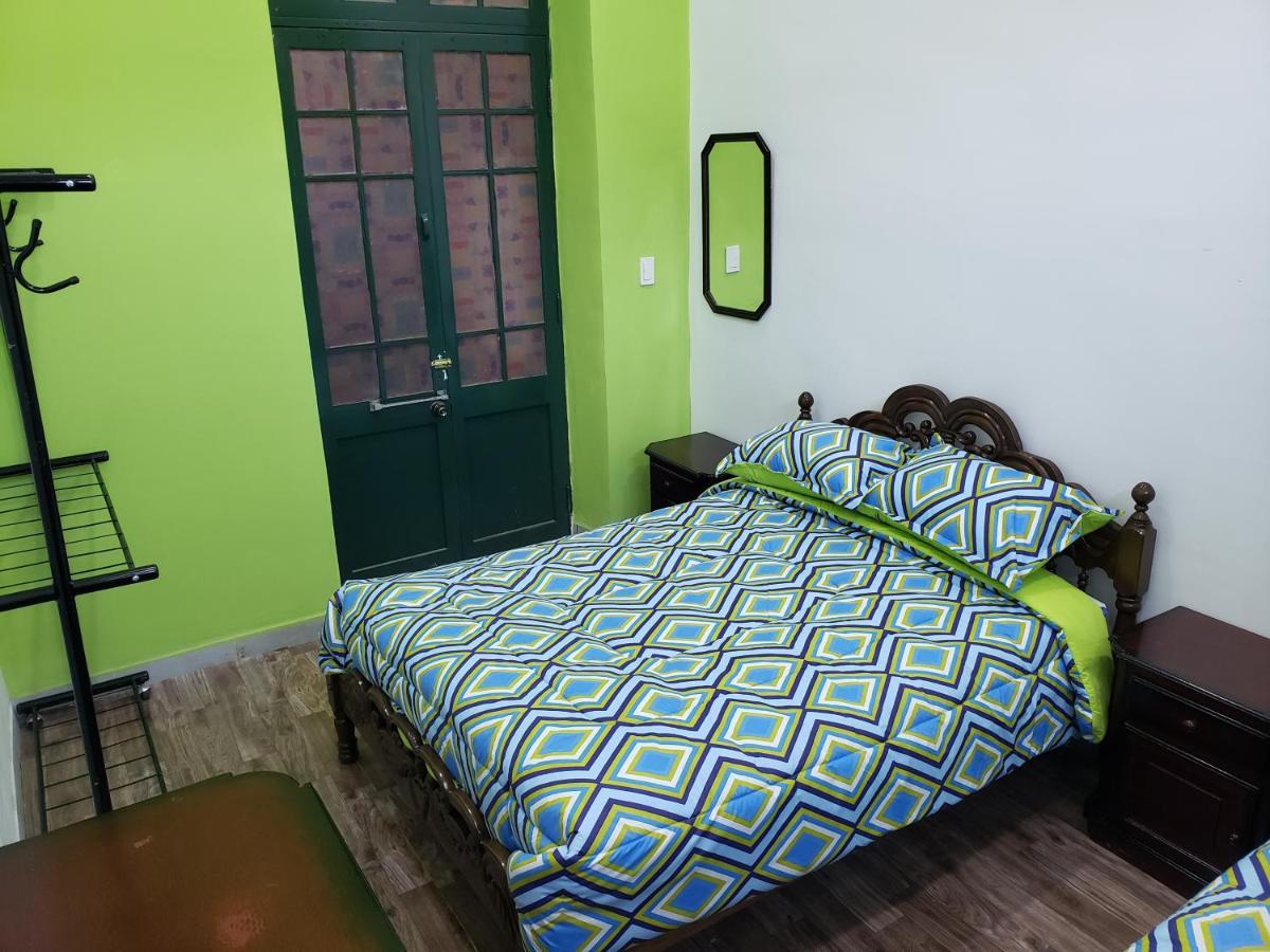 Saint Peter'S Llama Hostal La Paz Zewnętrze zdjęcie