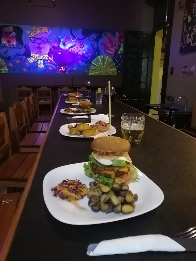 Saint Peter'S Llama Hostal La Paz Zewnętrze zdjęcie